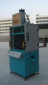 塑料制品生產(chǎn)中的關(guān)鍵設(shè)備 鼓包機(jī)、熱壓成型機(jī)、塑料制品整切機(jī)與空氣彈簧熱壓平板機(jī)